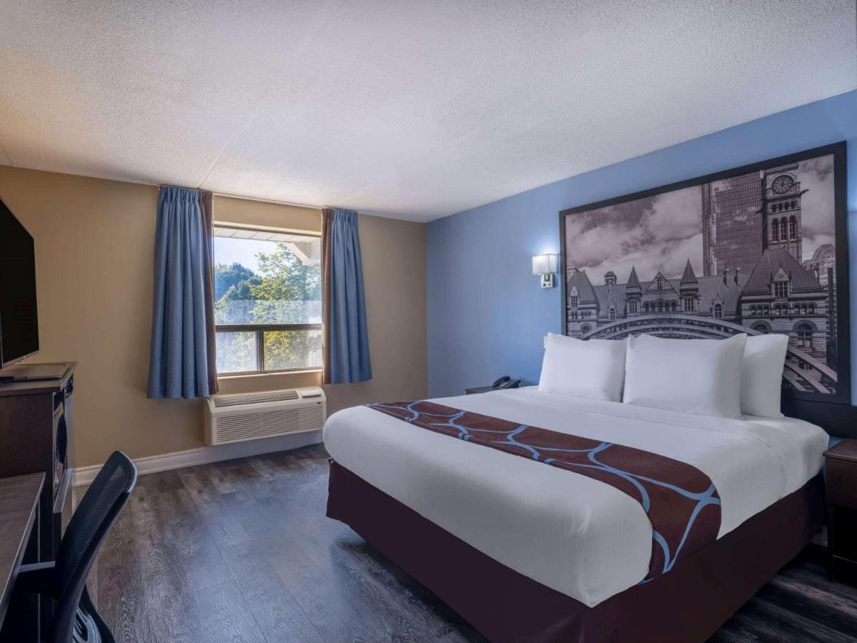 Hotel Super 8 By Wyndham Toronto East On Esterno foto