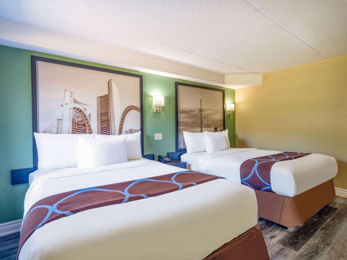 Hotel Super 8 By Wyndham Toronto East On Esterno foto