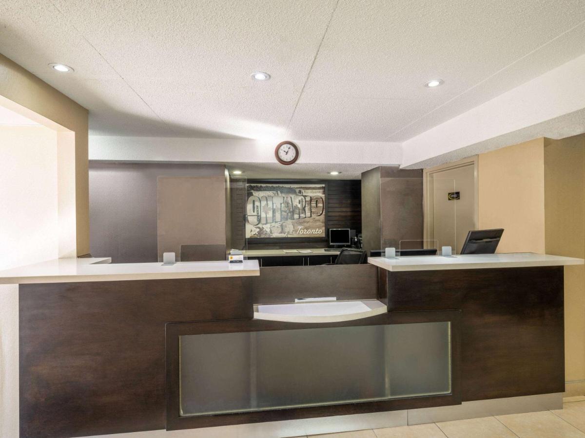 Hotel Super 8 By Wyndham Toronto East On Esterno foto